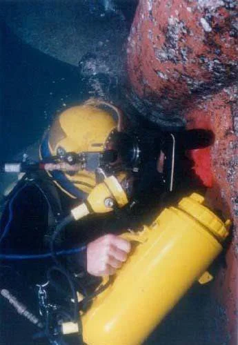 http://www.seaward-marine.com/files/large/462377a8115dc4c