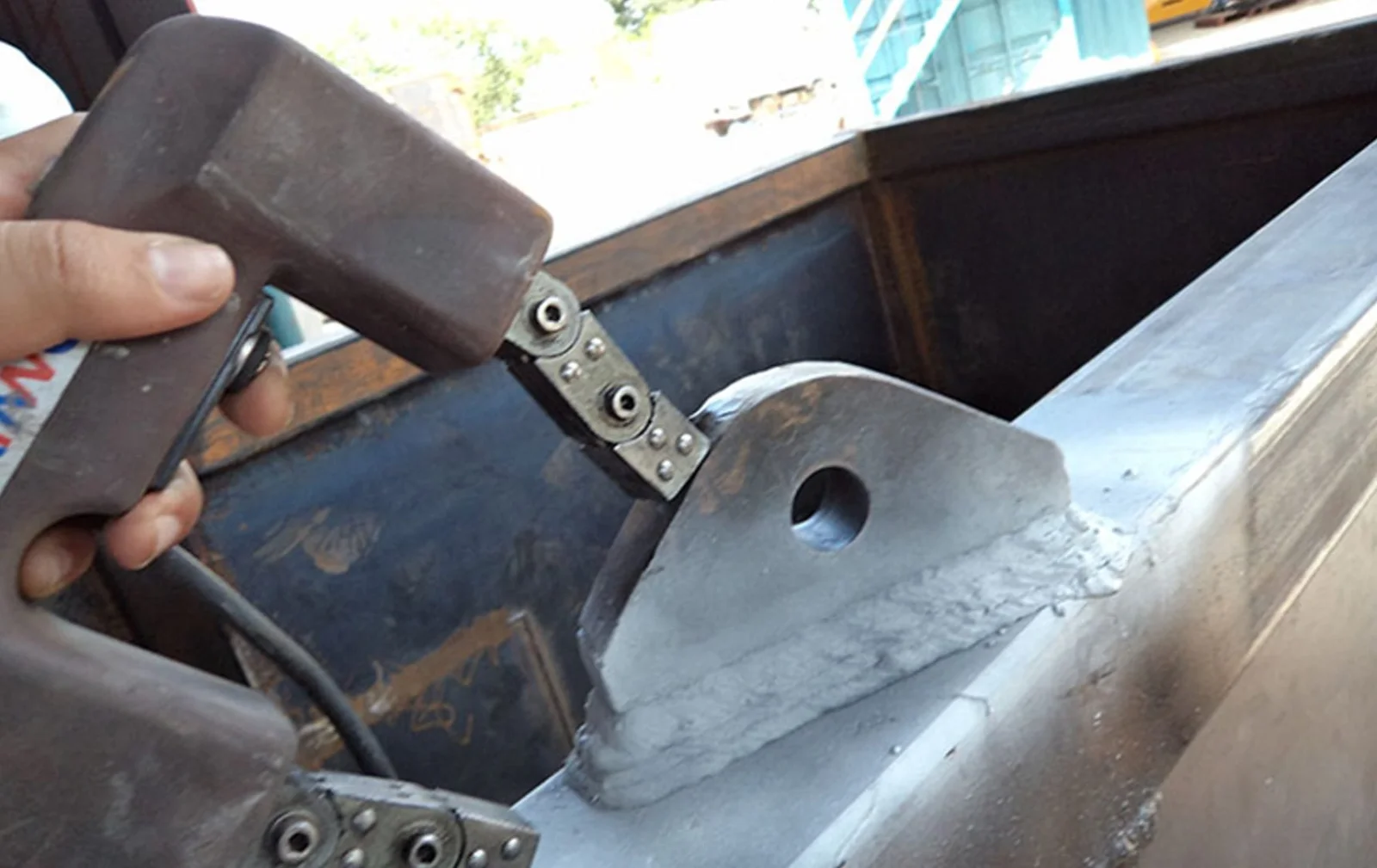 MAGNETIC PARTICLE TESTING - MPT