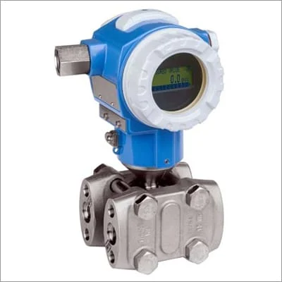 Level Controller (mounted in the control room)