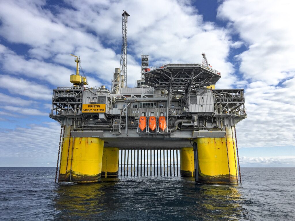 Exploring the Challenges and Rewards of Working Offshore as an NDT Technician